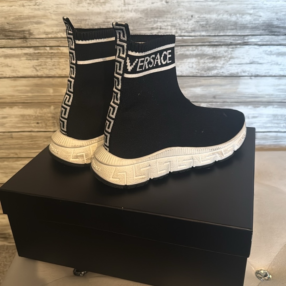Versace kids BLACK TRIGRECA SOCK TRAINERS - Picture 5 of 6